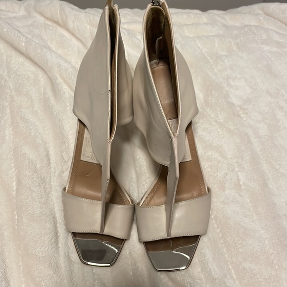 Salvatore Ferragamo Heels - Picture 2 of 6